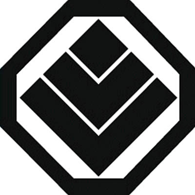 隅切り角に三つ重ね石