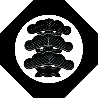 隅切り鉄砲角に三つ笠松