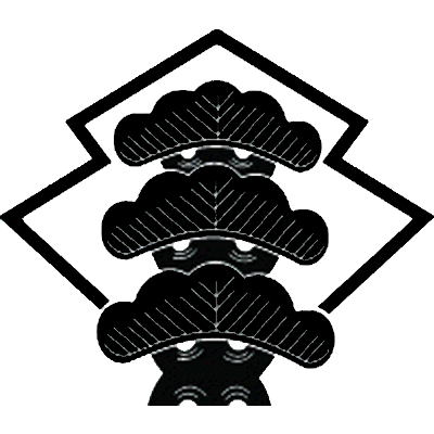三つ笠松に中陰松皮菱