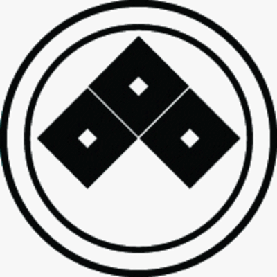 中陰輪に三つ目