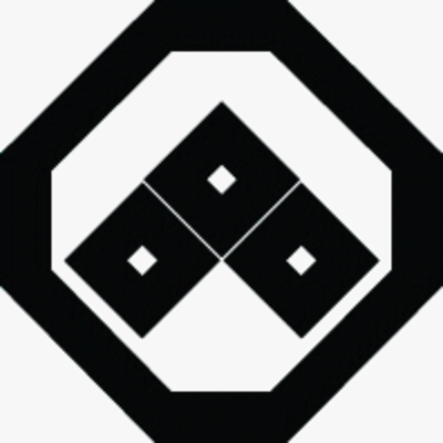 隅切り角に三つ目