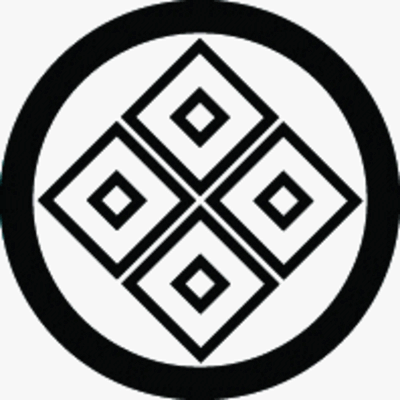 丸に中陰隅立て四つ目