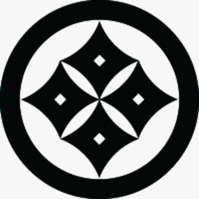 丸に反り四つ目