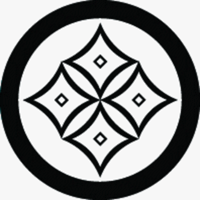 丸に中陰反り四つ目