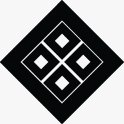 隅立て角に四つ目