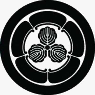 丸の内に五瓜に三つ柏