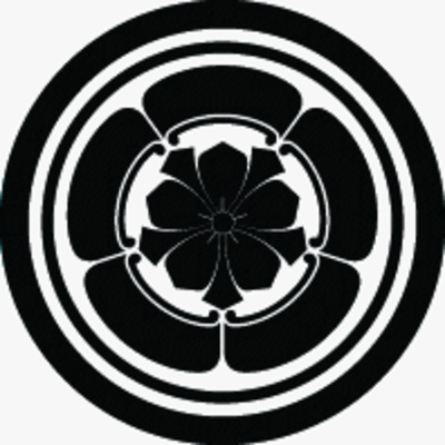 子持ち輪内に五瓜に剣桔梗