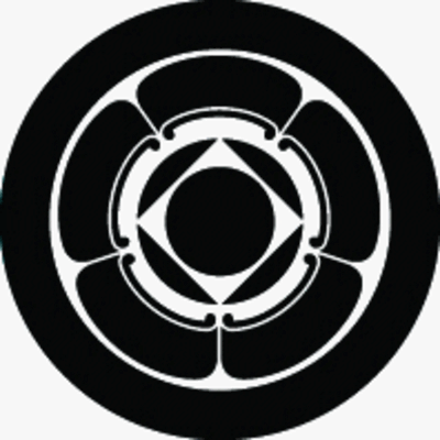 丸の内に五瓜に石持ち地抜き角に星