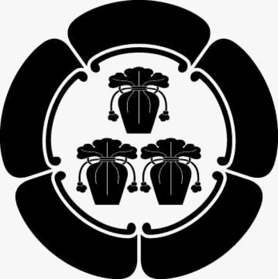 五瓜に三つ盛り瓶子