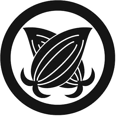 丸に違い変わり梛の葉