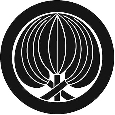 丸に三つ違い梛の葉