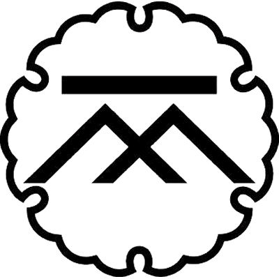 雪輪に一つ引き違い山形