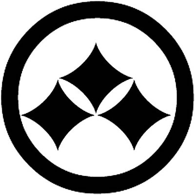 丸に三つ盛り糸巻・丸に三つ盛り糸巻板