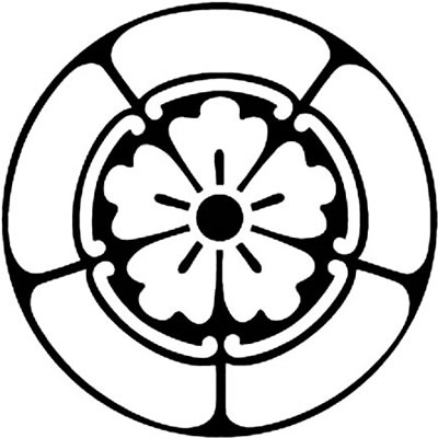 石持ち地抜き五瓜に唐花