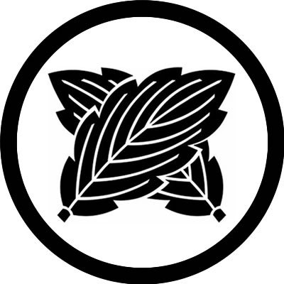 中輪に違い鬼柏