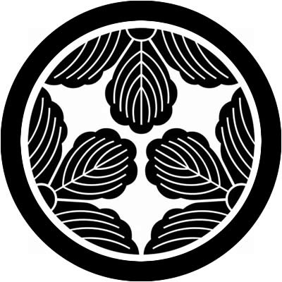 丸に三つ割り柏