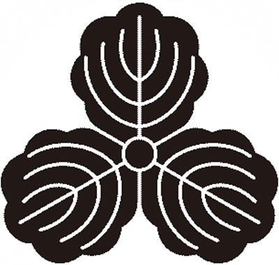 三つ柏（三本葉脈）