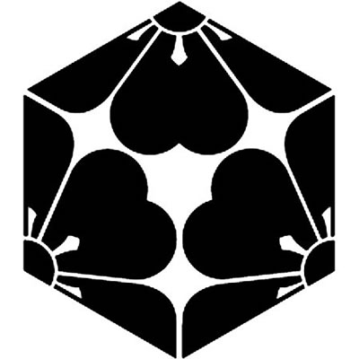 亀甲形三つ割り片喰