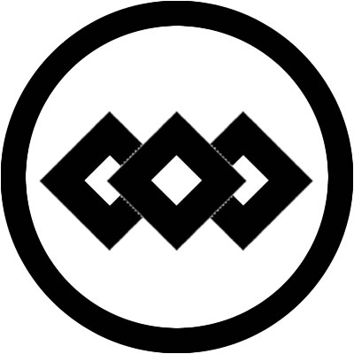 丸に三つ並び釘抜き