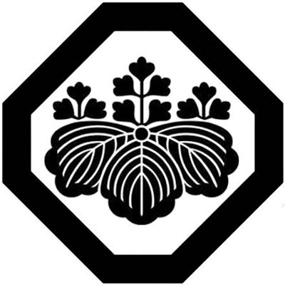 隅切り角に五三桐・隅切り角に五三の桐