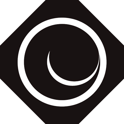 隅切り鉄砲角に左一つ巴