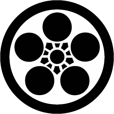 丸に棒剣加賀梅鉢