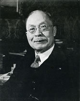 幣原喜重郎（1872-1951）
